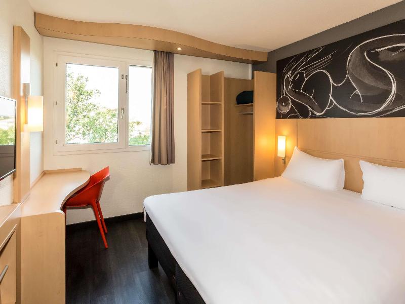 Ibis Beziers Est Mediterranee image