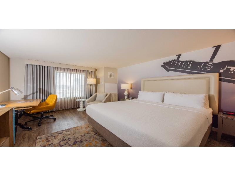 Hotel Indigo Austin Downtown - University By IHG image
