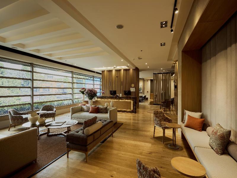 Ek Hotel image