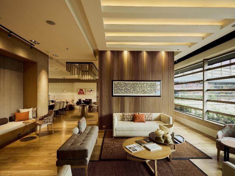 Ek Hotel image