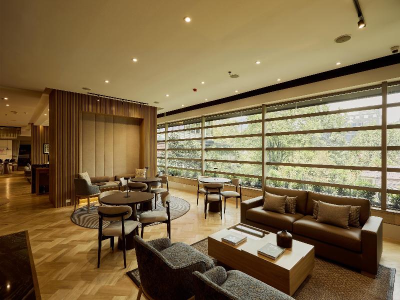 Ek Hotel image