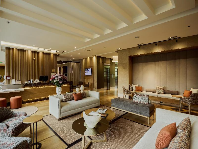 Ek Hotel image