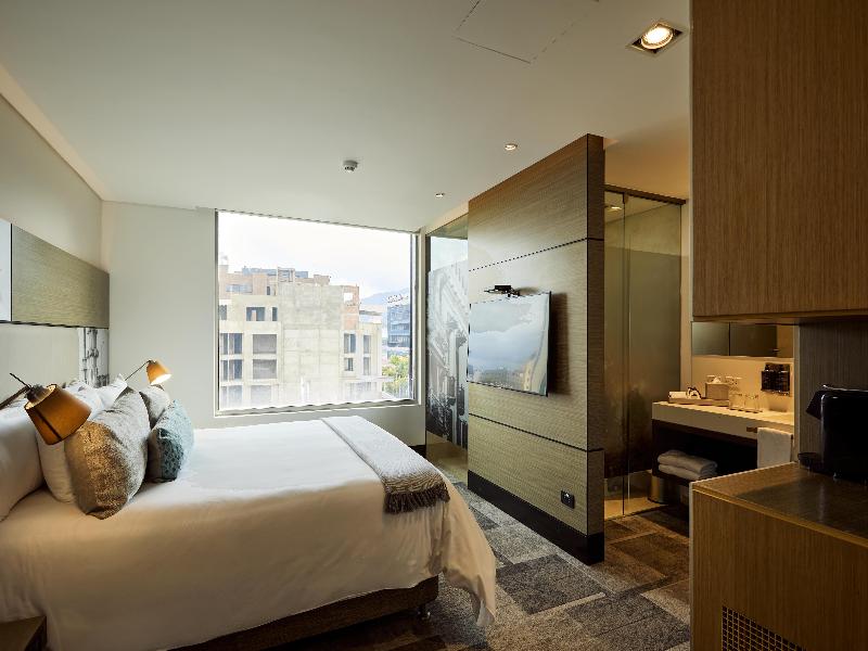 Ek Hotel image