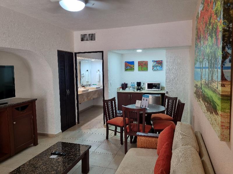 Laguna Suite image