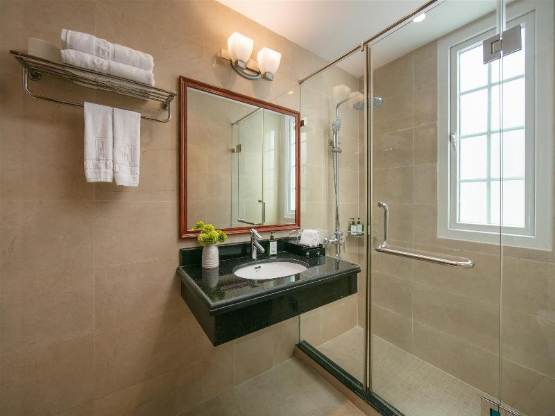 Sunline Hotel image