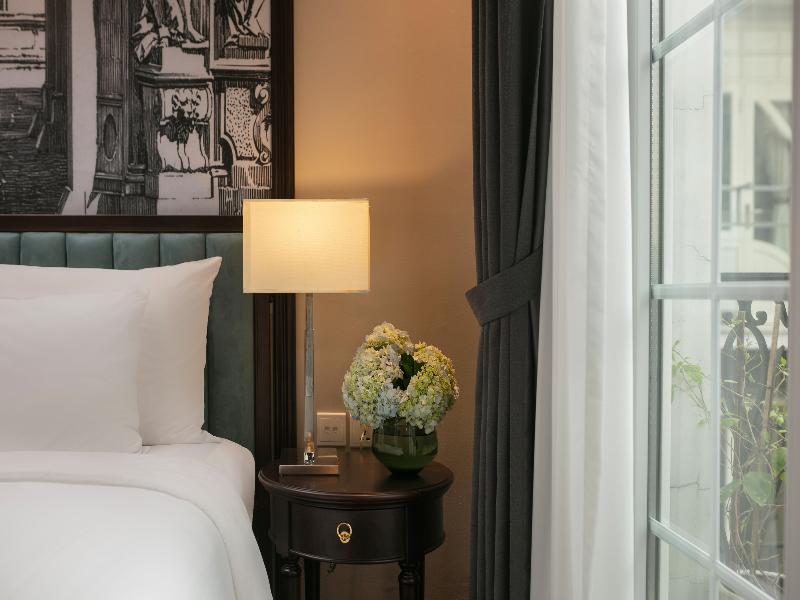 Sunline Hotel image