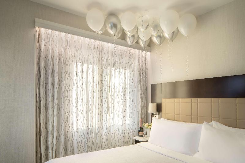 Embassy Suites by Hilton NewYorkManhattan Times Sq image
