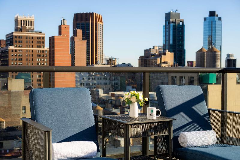 Embassy Suites by Hilton NewYorkManhattan Times Sq image