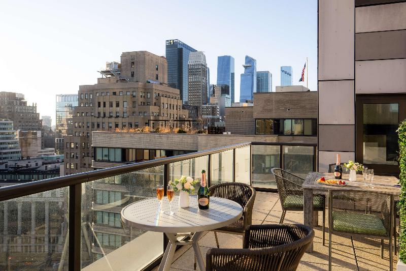 Embassy Suites by Hilton NewYorkManhattan Times Sq image
