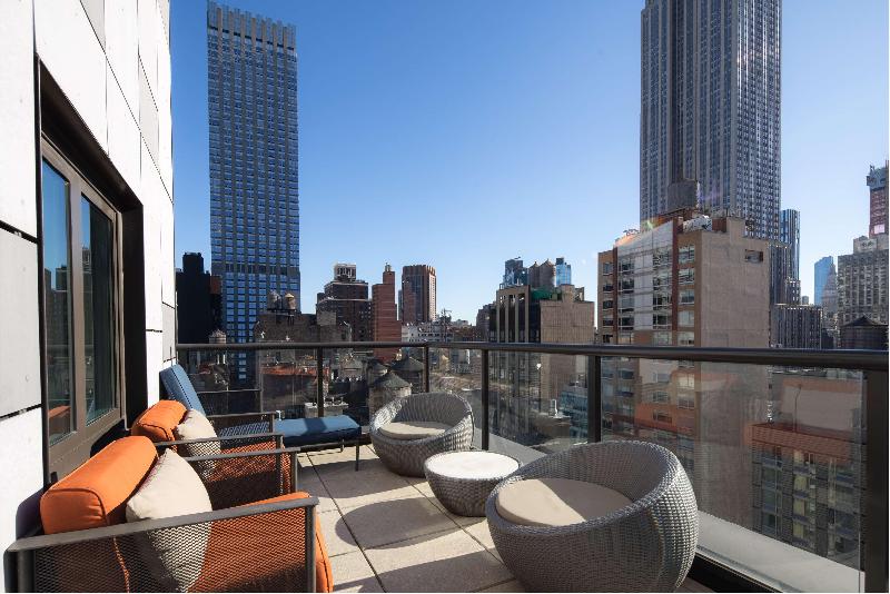 Embassy Suites by Hilton NewYorkManhattan Times Sq image