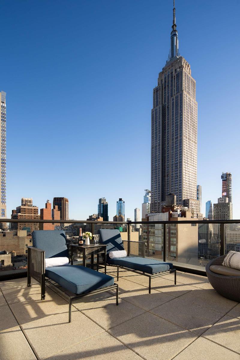 Embassy Suites by Hilton NewYorkManhattan Times Sq image