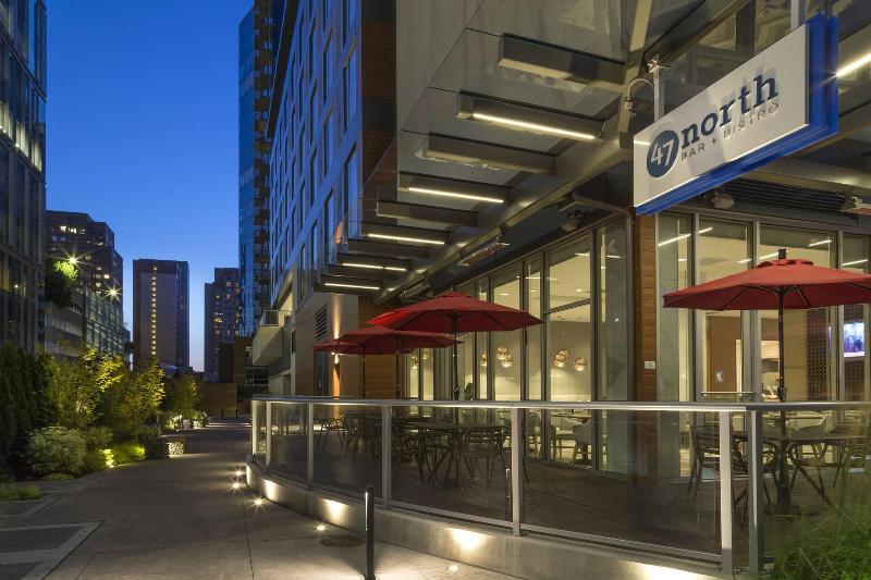 Hilton Garden Inn Seattle Bellevue Downtown image
