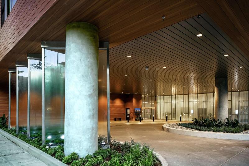 Hilton Garden Inn Seattle Bellevue Downtown image