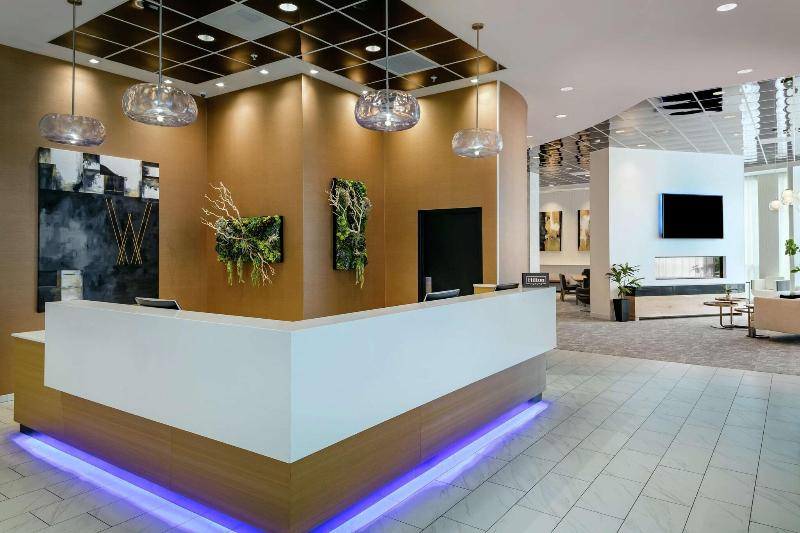Hilton Garden Inn Seattle Bellevue Downtown image