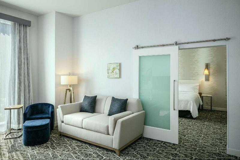 Hilton Garden Inn Seattle Bellevue Downtown image