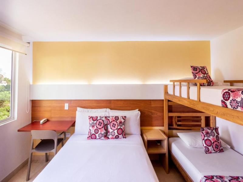 Hotel Portobahía image