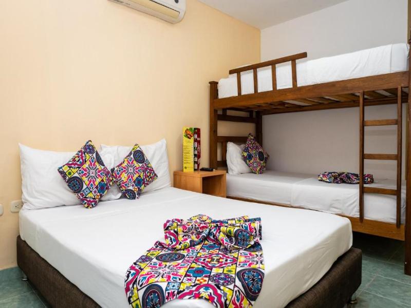 Hotel Portobahía image