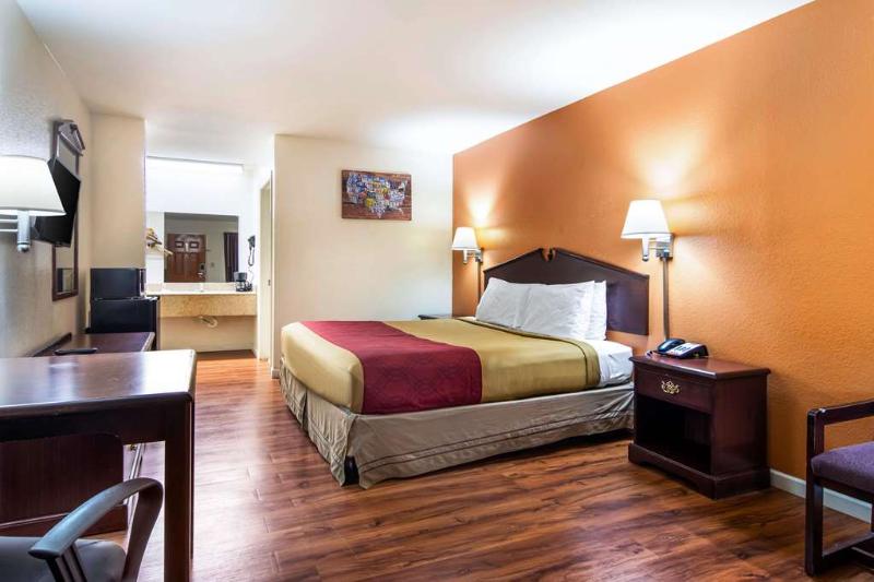 King's Inn- LaFayette image