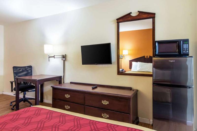 King's Inn- LaFayette image