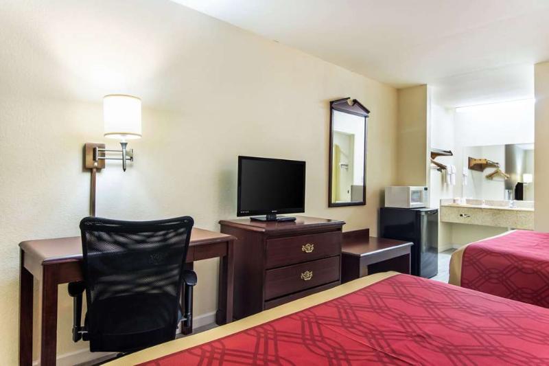 King's Inn- LaFayette image