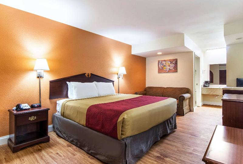 King's Inn- LaFayette image