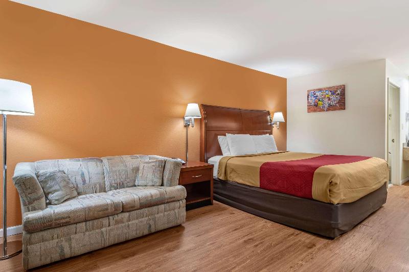 King's Inn- LaFayette image