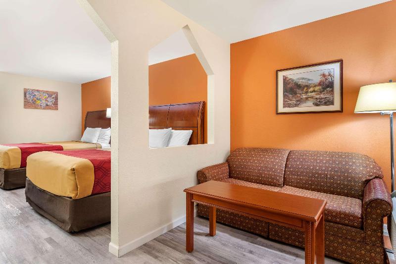 King's Inn- LaFayette image