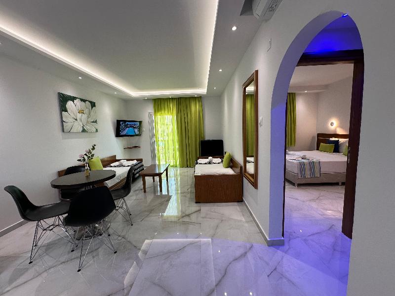 Loutsiana Hotel & Apartments image