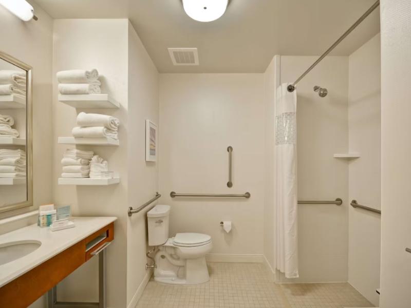 Hampton Inn & Suites Charleston Airport image
