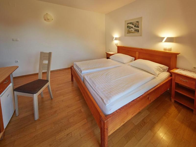 Garni Hotel Rute image