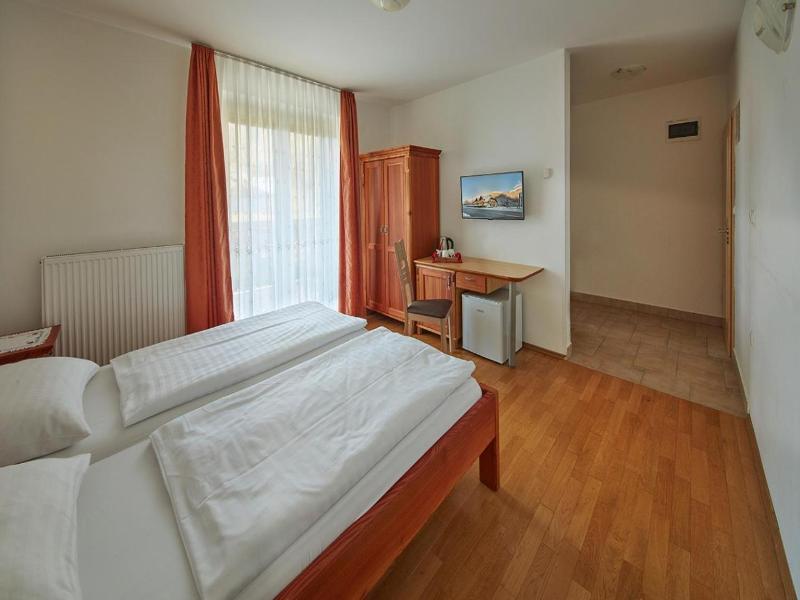 Garni Hotel Rute image