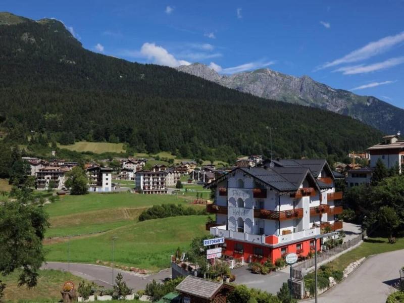 Hotel Pier image