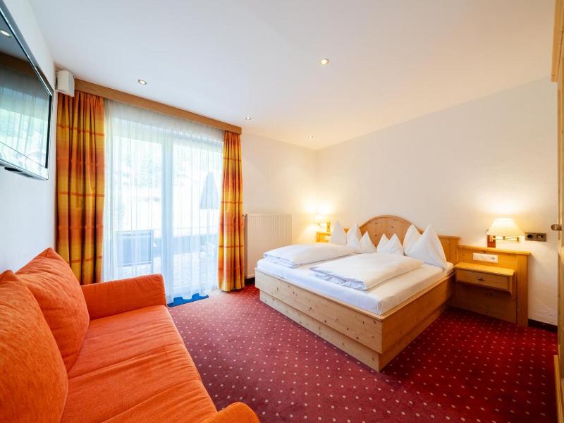 Schi- und Wanderhotel Berghof image
