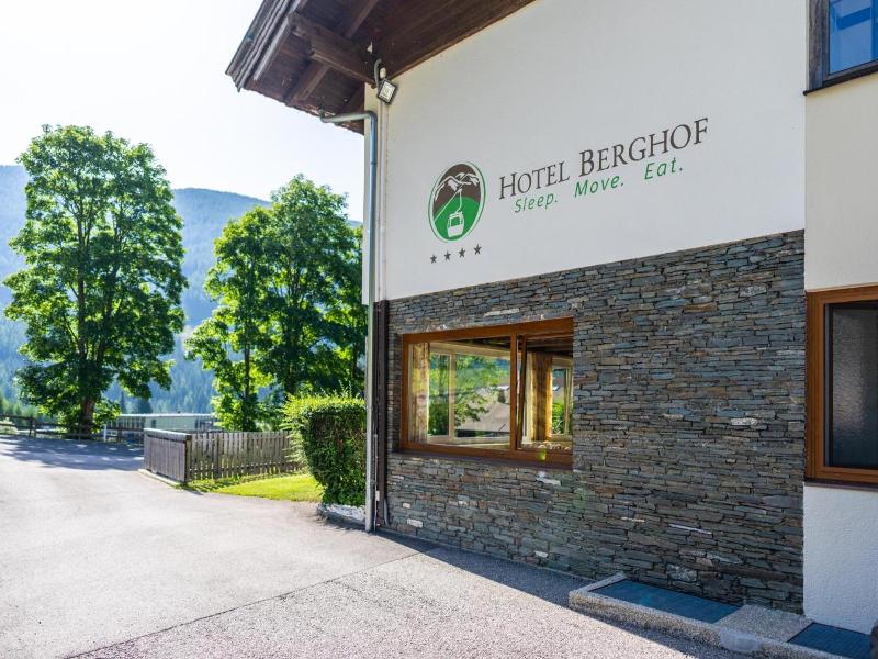 Schi- und Wanderhotel Berghof image