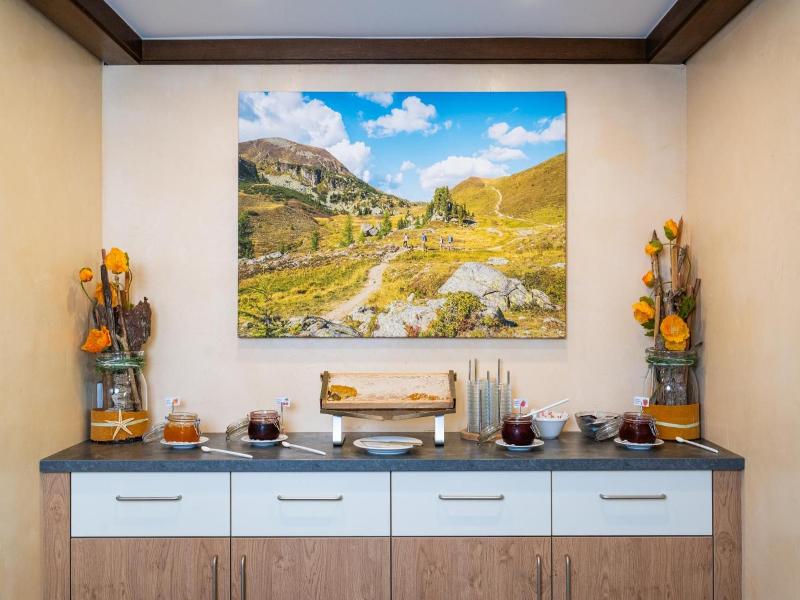 Schi- und Wanderhotel Berghof image