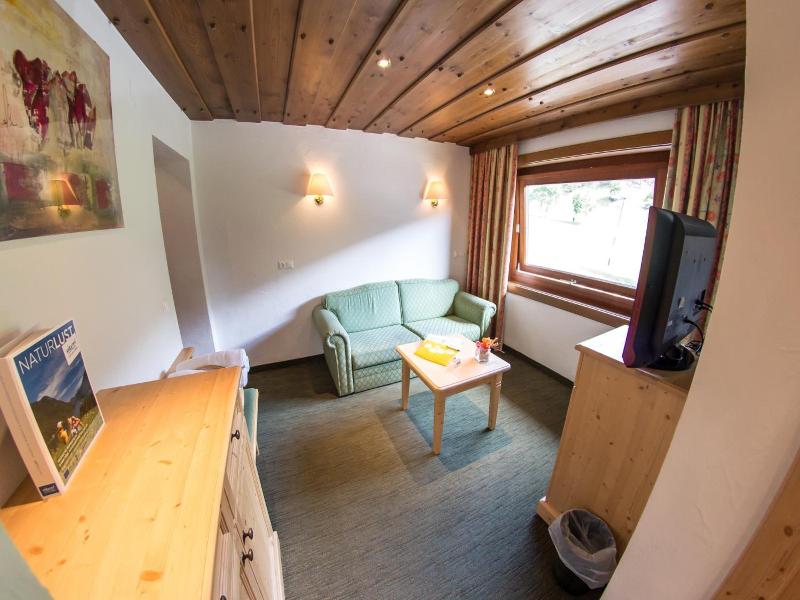 Schi- und Wanderhotel Berghof image