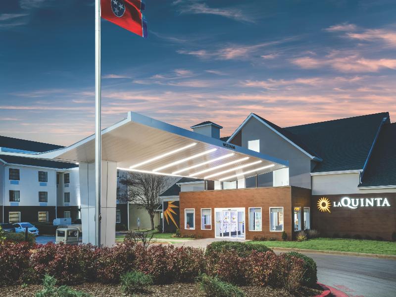 La Quinta Inn Suites Chattanooga Hamilton Place image