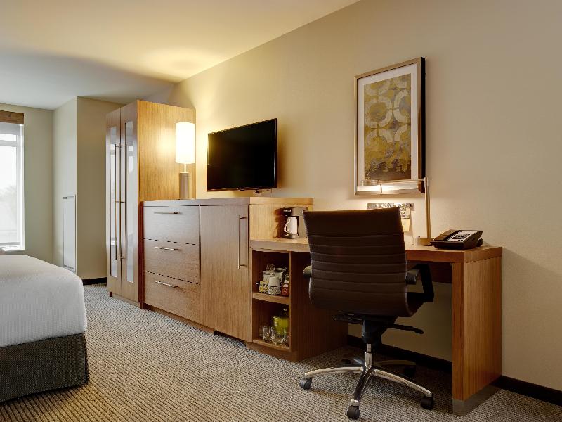 Hyatt Place Arlington Courthouse image