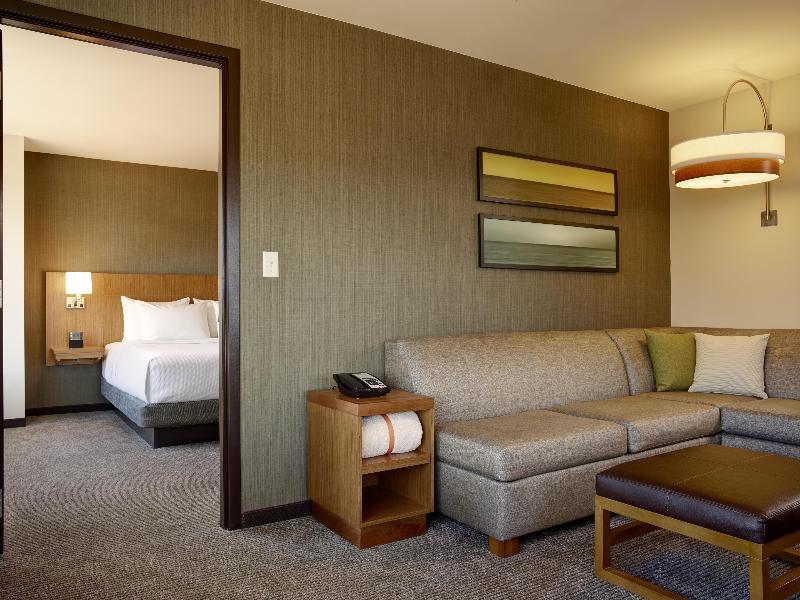 Hyatt Place Arlington Courthouse image