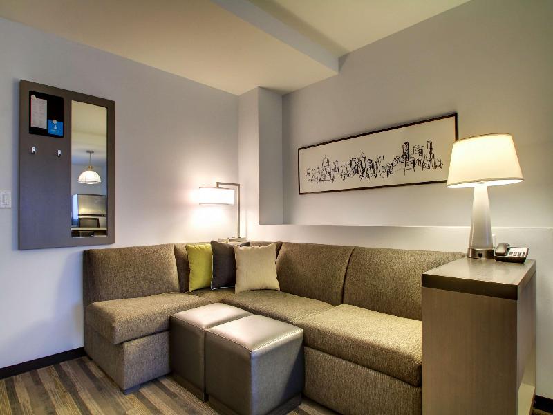 Hyatt House Chicago/Evanston image