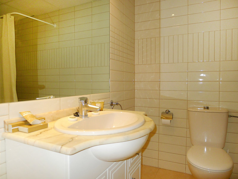 Ambar Beach 01 - One Bedroom — photo 2