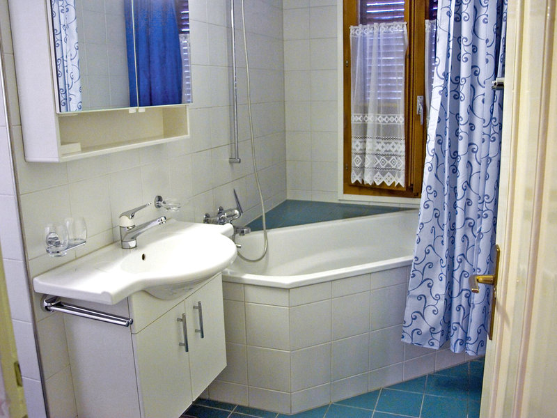 Des Alpes - Two Bedroom No.2 — photo 5