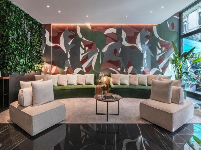 Duomo Hotel & Apartments image