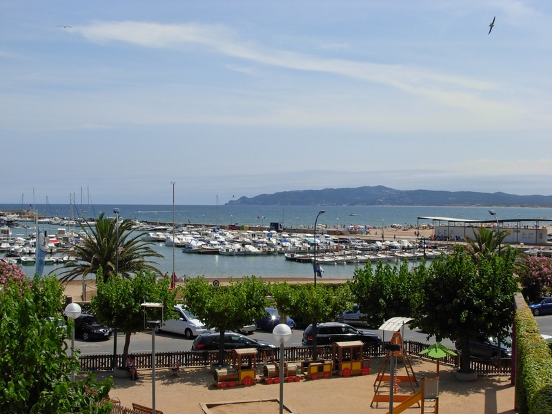 Edifici La Platja - Two Bedroom — main photo