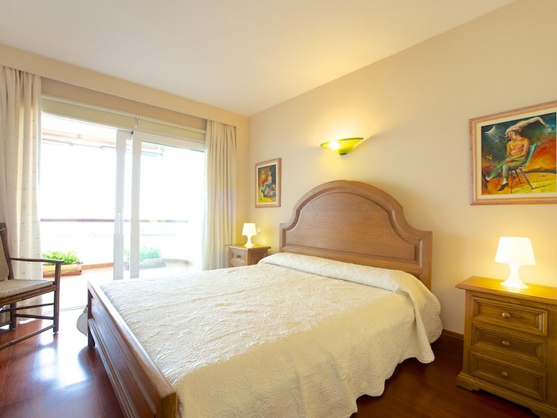 Edifici Manto - Three Bedroom — photo 5