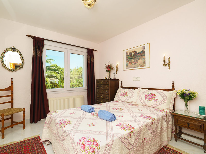 El Pinar - Three Bedroom — photo 2