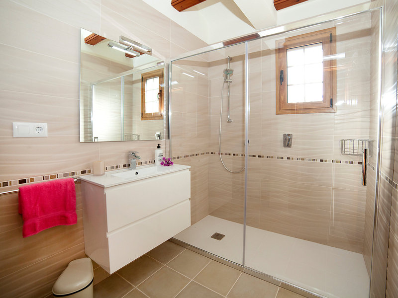 Els Pins - Five Bedroom image