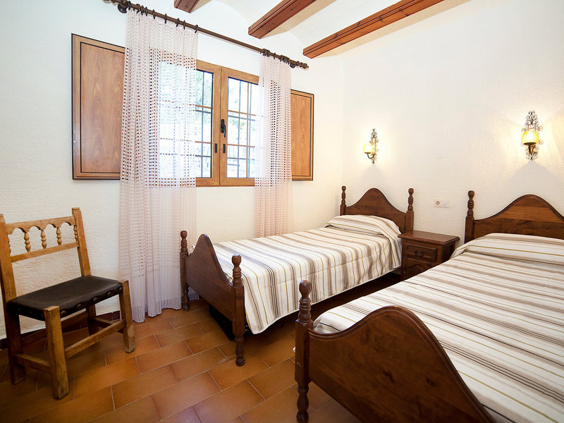 Els Pins - Five Bedroom image