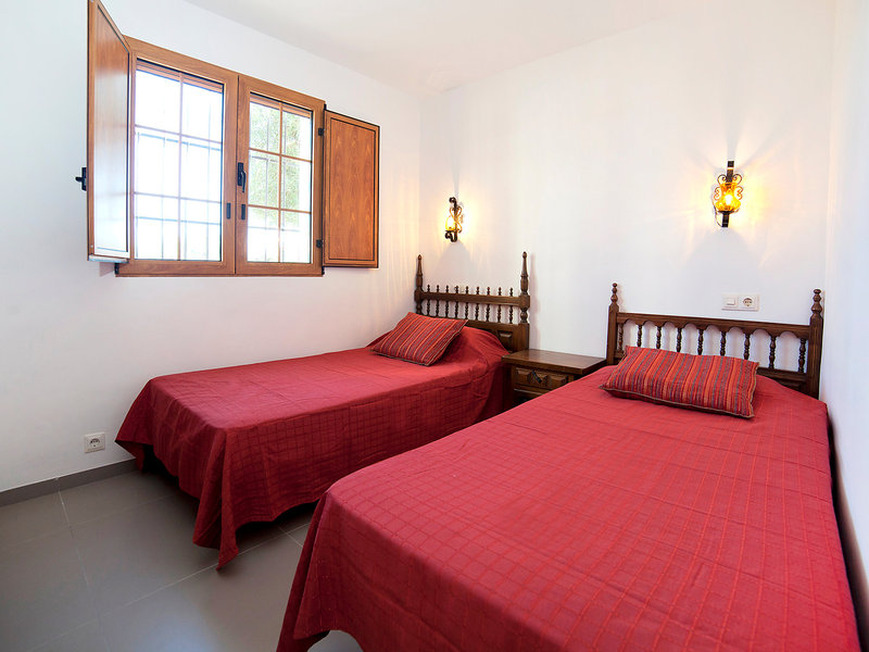 Els Pins - Five Bedroom image