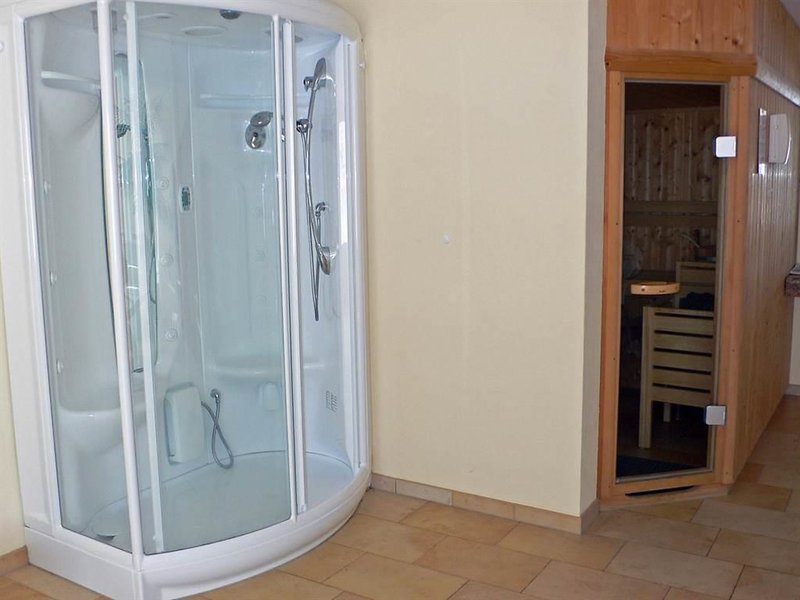 Evelyne  - One Bedroom — photo 5